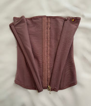 Load image into Gallery viewer, Stage 3 Extreme Hourglass Cinturilla/ Corset
